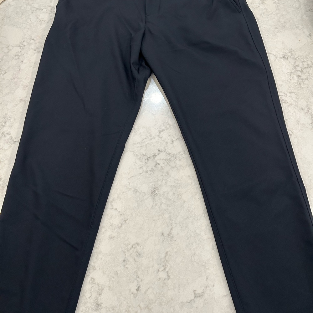 Under Armour Boy’s Matchplay Straight Leg Athletic Pants - Youth Large - Black